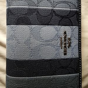 Coach wallet brand new SV/Midnight Multi